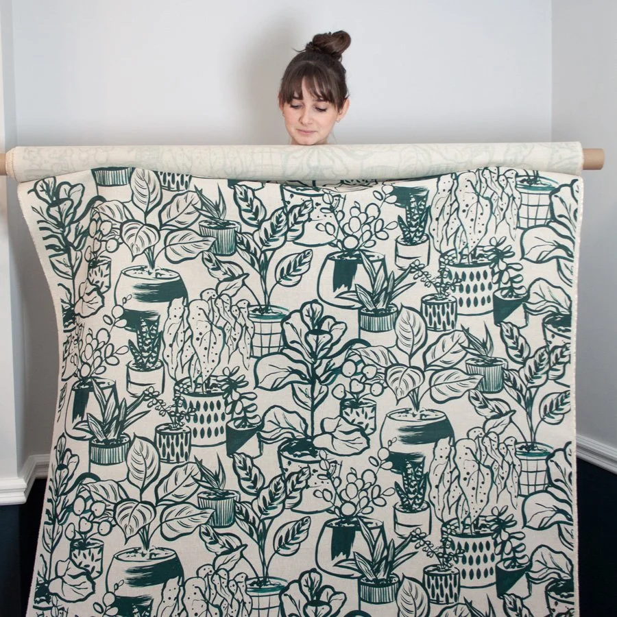 Houseplants Natural / Green Fabric Emma holding roll