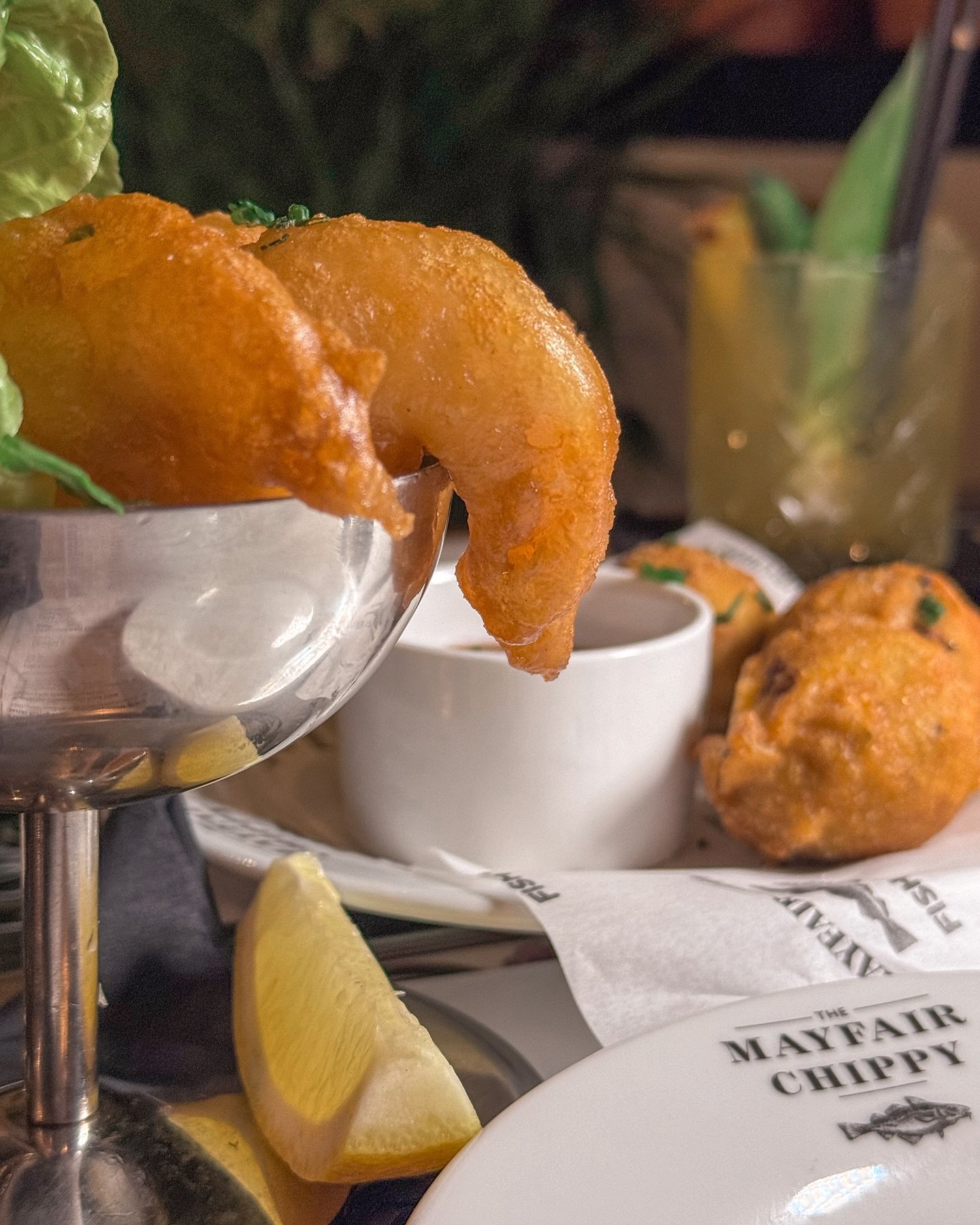 🎄✨ Holiday shopping in Knightsbridge? Take a festive break at the new Mayfair Chippy location! Just steps from Harrods, it&rsquo;s the perfect spot to relax and enjoy award-winning fish and chips after ticking off your Christmas list. 🛍️🍽️

Whethe