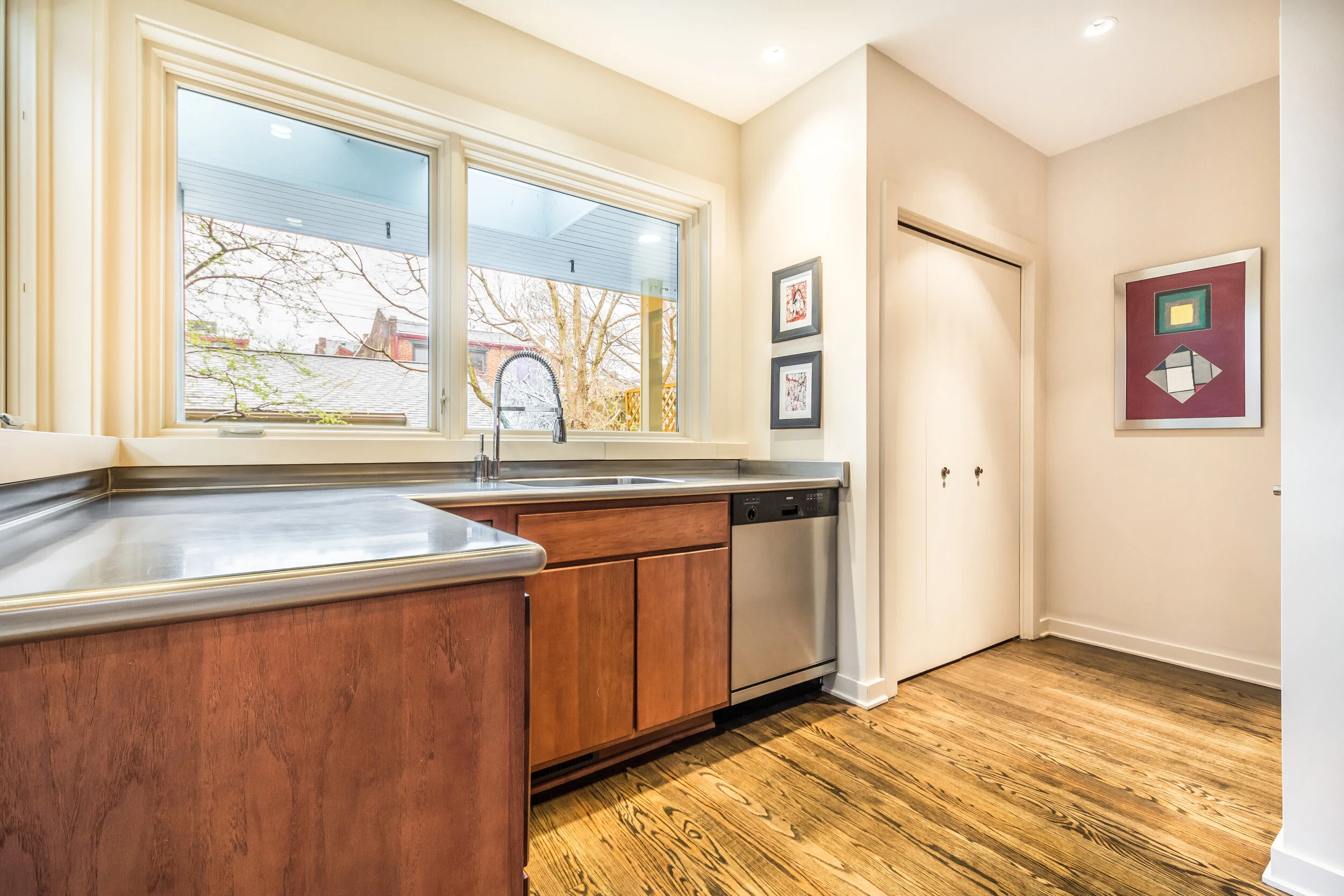 General 2 — 1225 Resaca Place