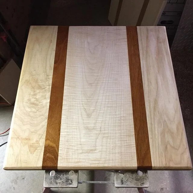 Man...this is awesome! I&rsquo;ll be staining it with a Minwax &ldquo;Puritan Pine&rdquo; color stain to darken it, but this is with pre-stain on it! This junk looks SOOOO nice! 5-pc Maple/Walnut top, just like the other two. I&rsquo;m really excited
