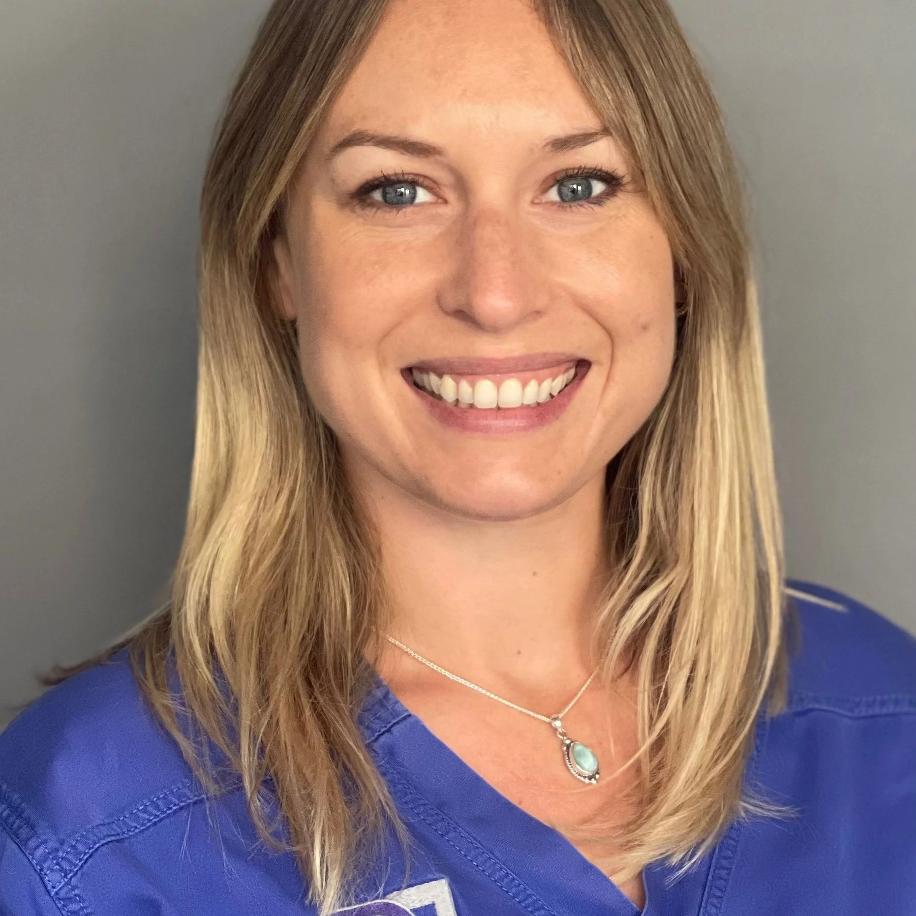 Time to reset and restore your body &amp; mind

Leanne is one of our longest members of the team, she offers a carefully handpicked selection of holistic and remedial therapies that support your physical and emotional wellbeing. 

Bringing a supporti