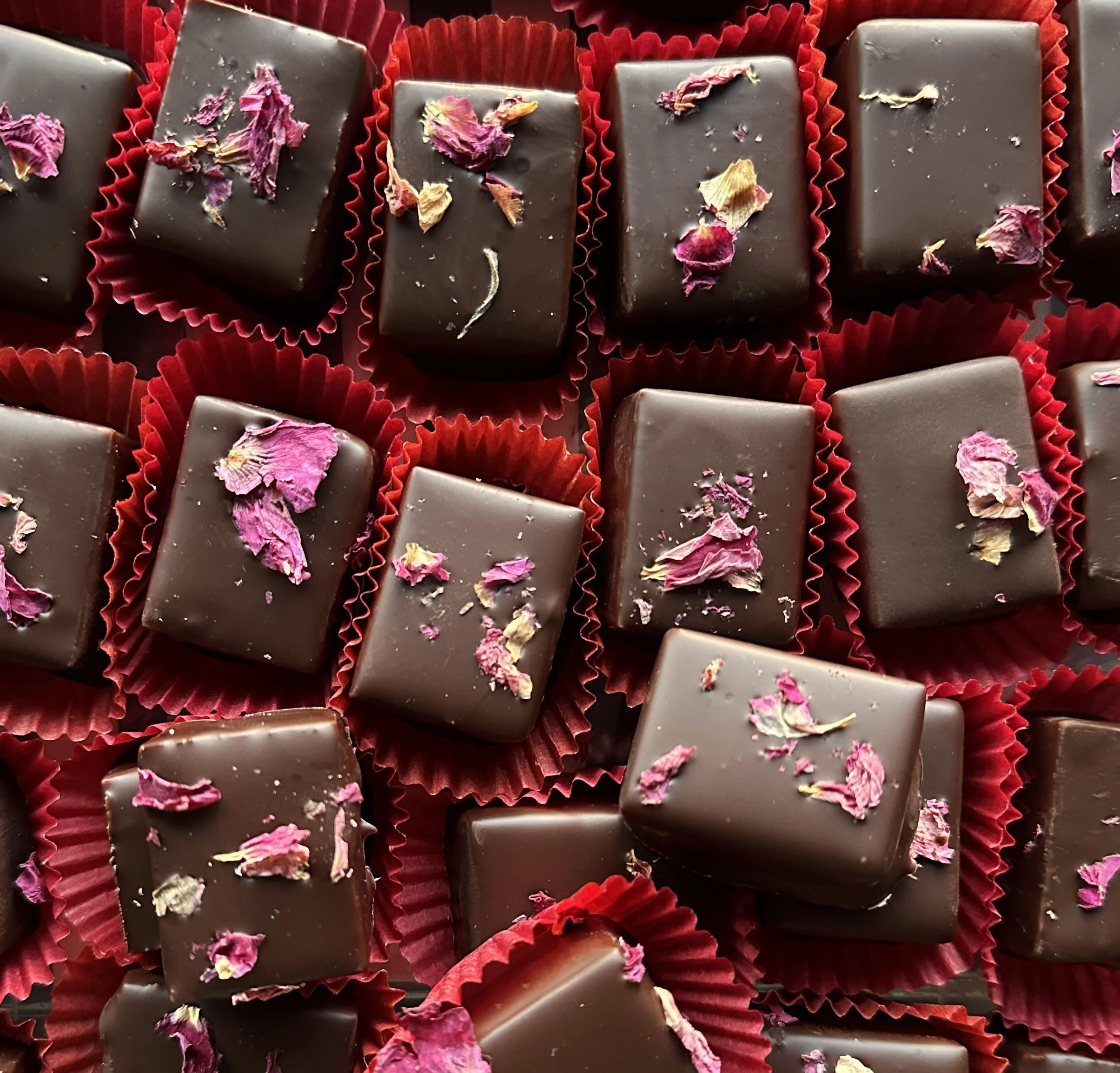 vanilla honey caramels with rose.jpg