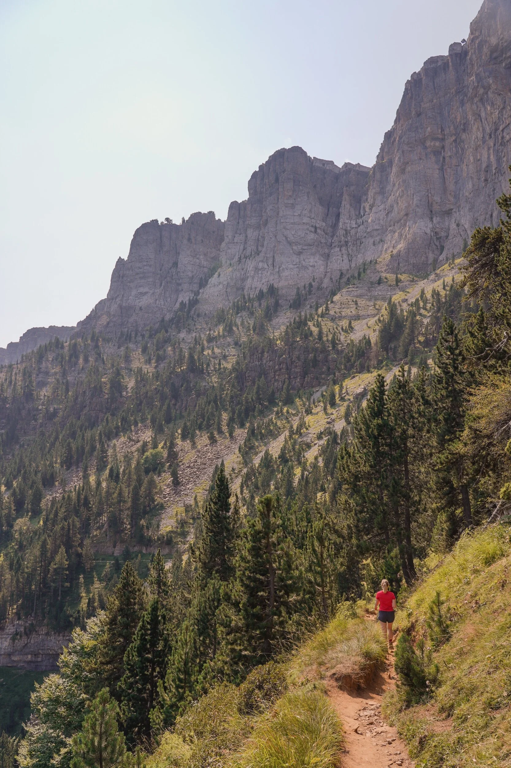 De mooiste wandeling in de Spaanse Pyreneeën — Along the road reisblog