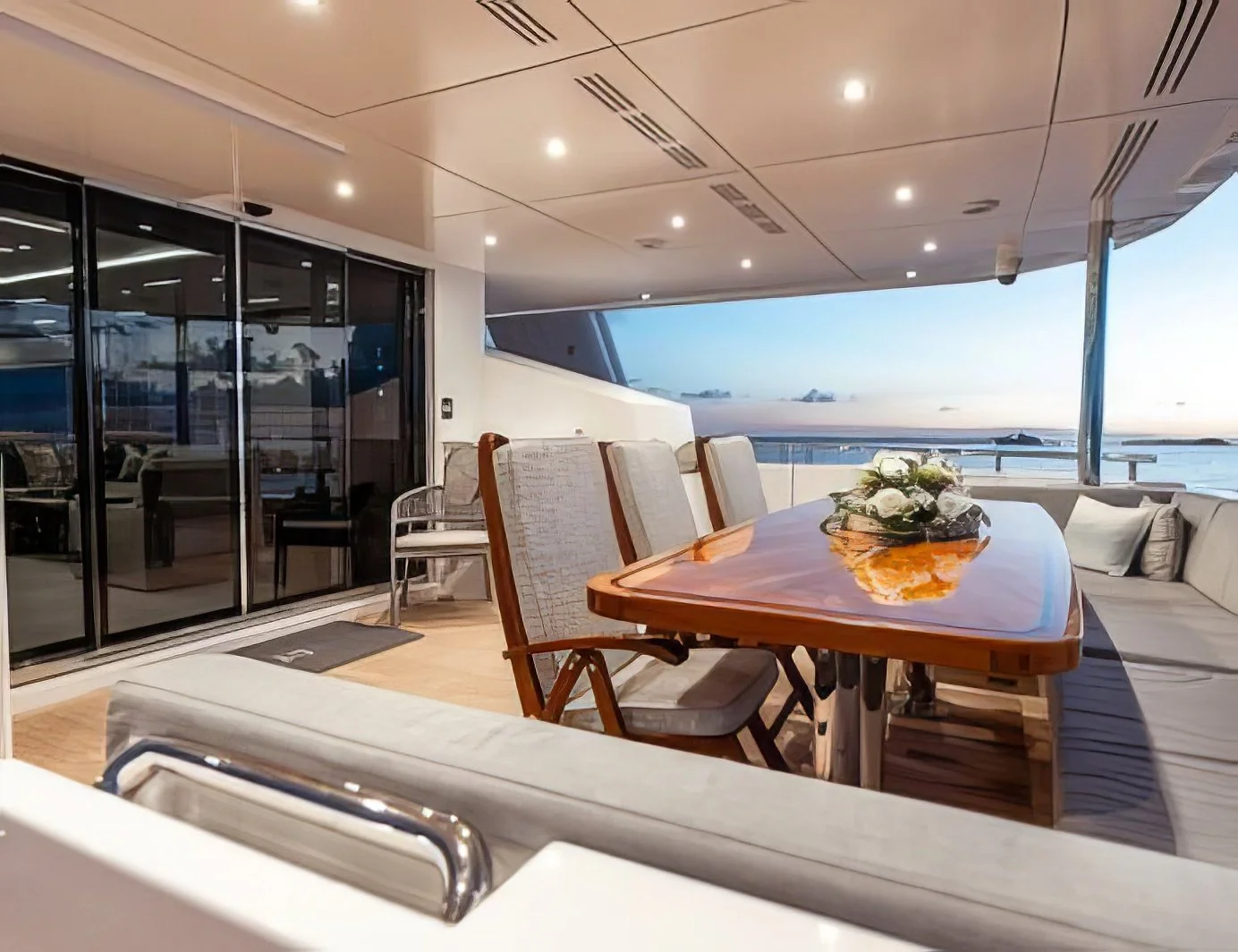 Aft Dining 2-topaz-upscale-4x.jpg