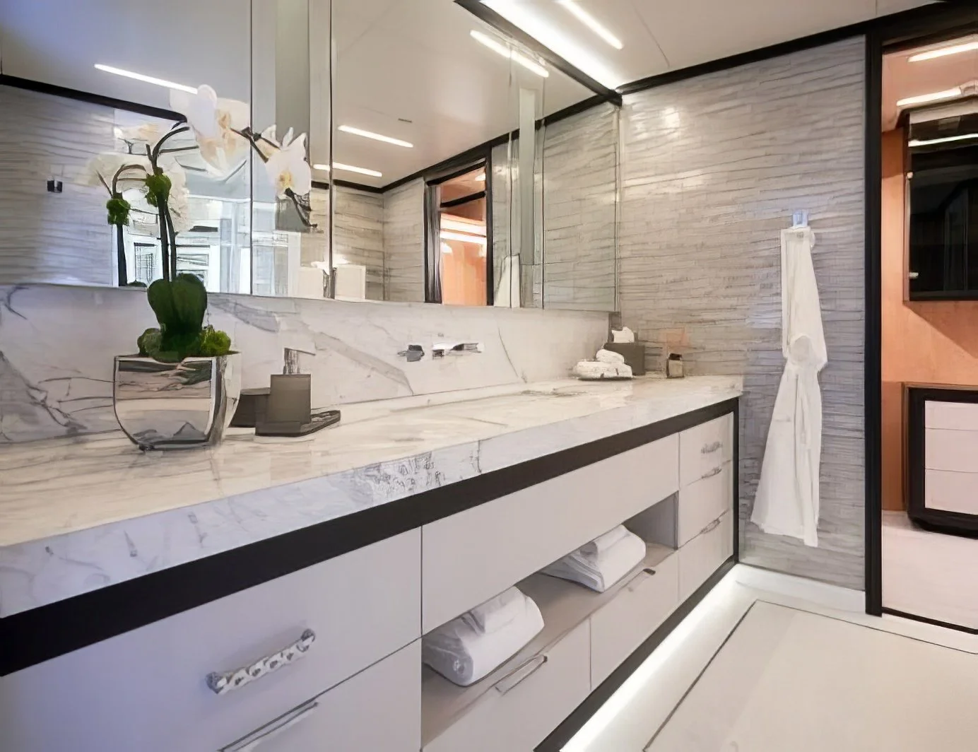 Master Bath 4-topaz-upscale-4x.jpg