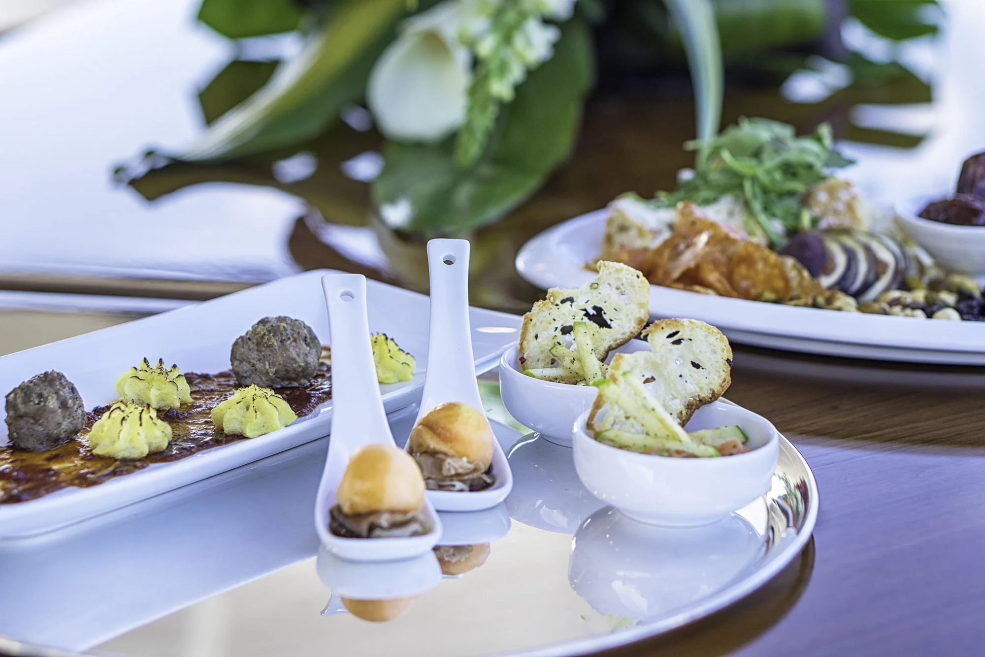 Apps on Aft Table 1.jpg