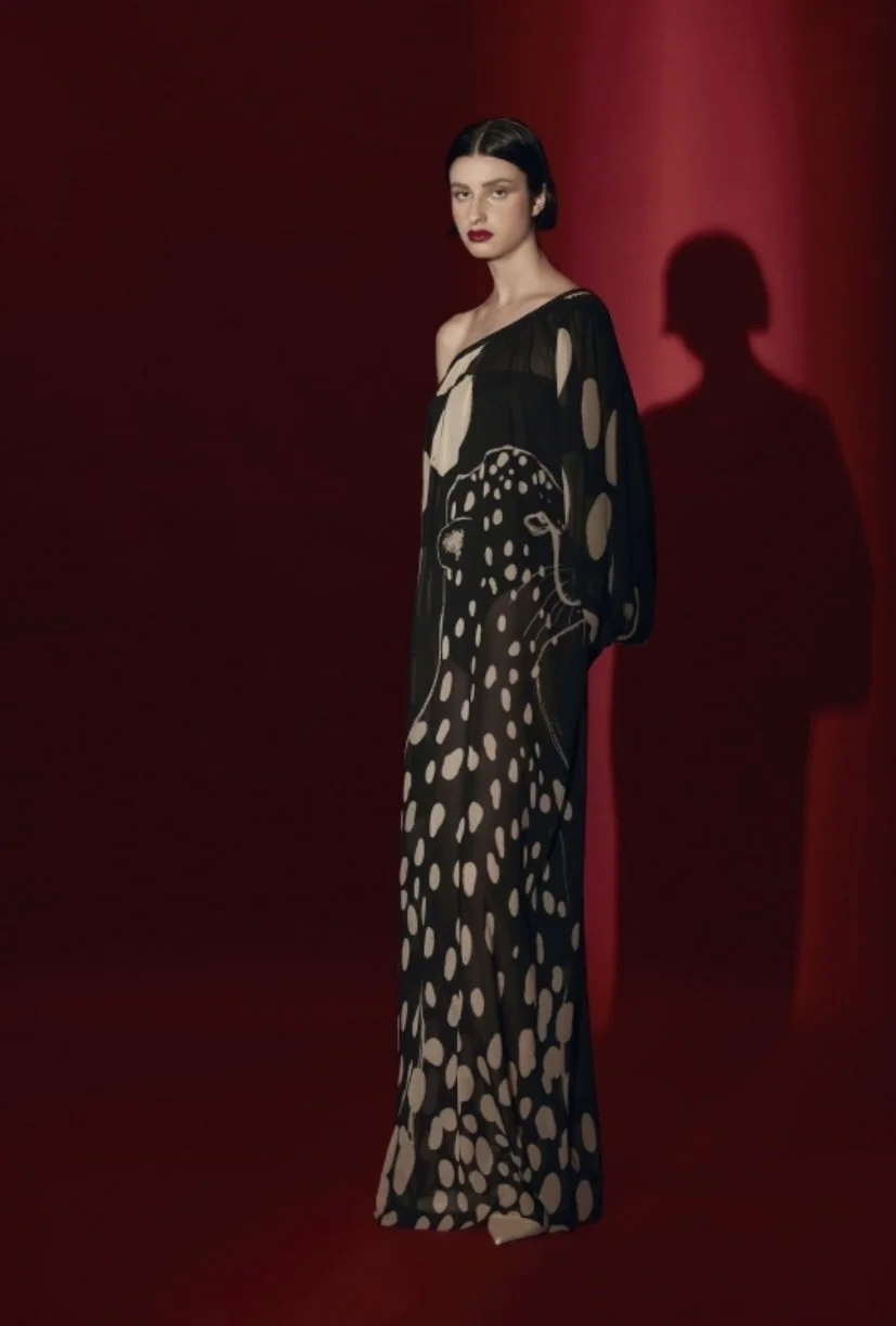 BUBBLES IN BLACK DRESS (EXCLUSIVE)