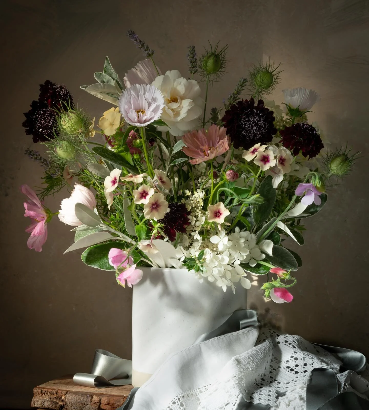 My 2026 Calendar is a month by month, still life, meander through the garden. A walk with Mother Nature that will be give pleasure long after the year has ended&hellip; www.lynnseykellyphotography.co.uk  click the link in stories #christmasgift #newy