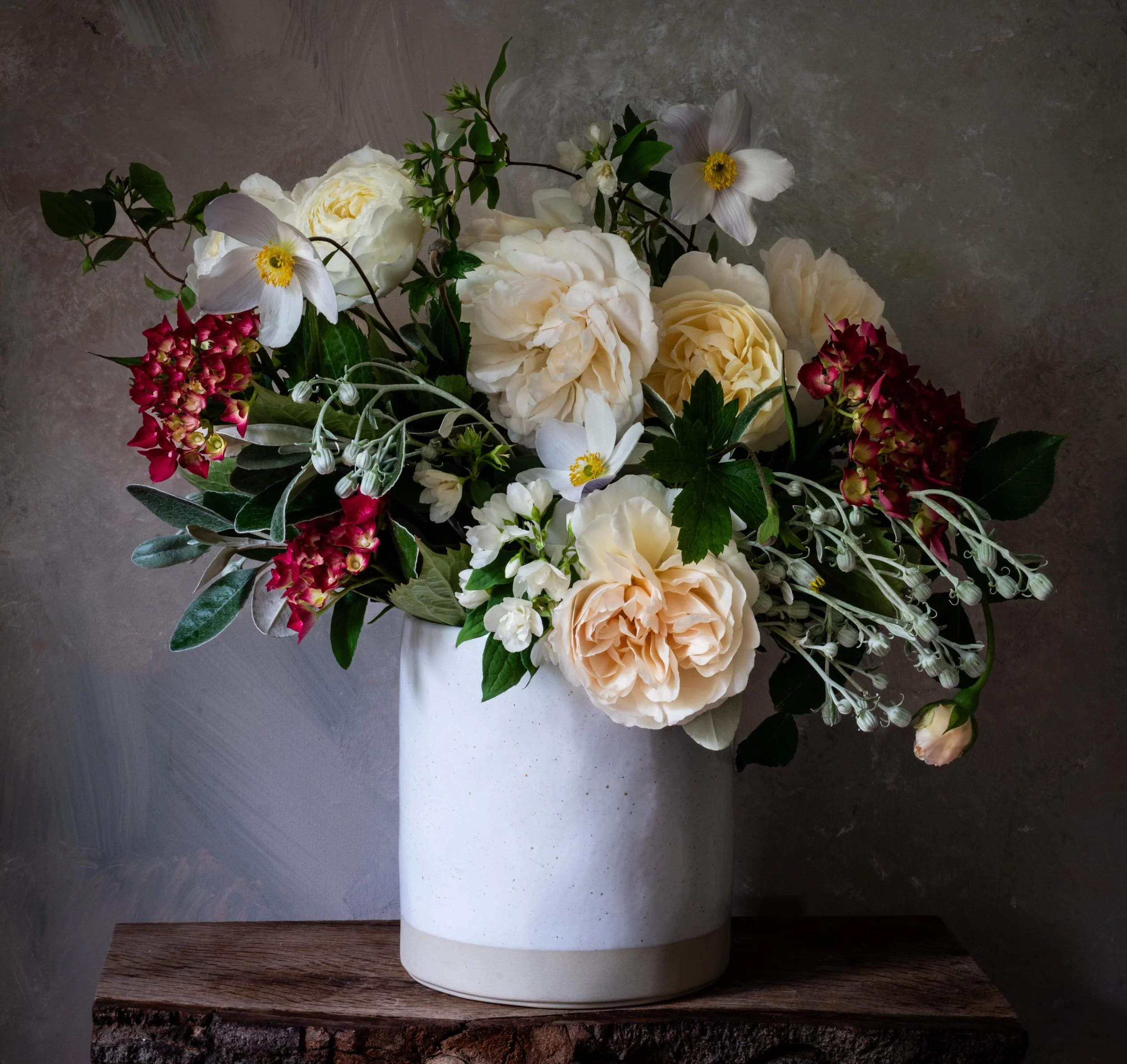 Despite the heavy rain, this week, the garden is still giving&hellip; #stilllifeflowerphotography #nicheflorist #floraltherapy #gardenflowers #floralbeauty