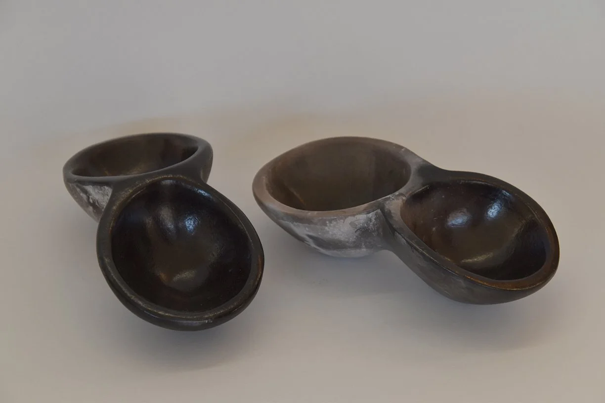 Smoke fired double pinch pots