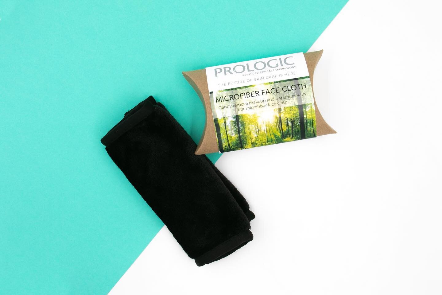 Stuck for a secret Santa? We have you covered. Our beautiful Microfiber Face Cloth is the perfect pressie! #prologic #prologicskincare