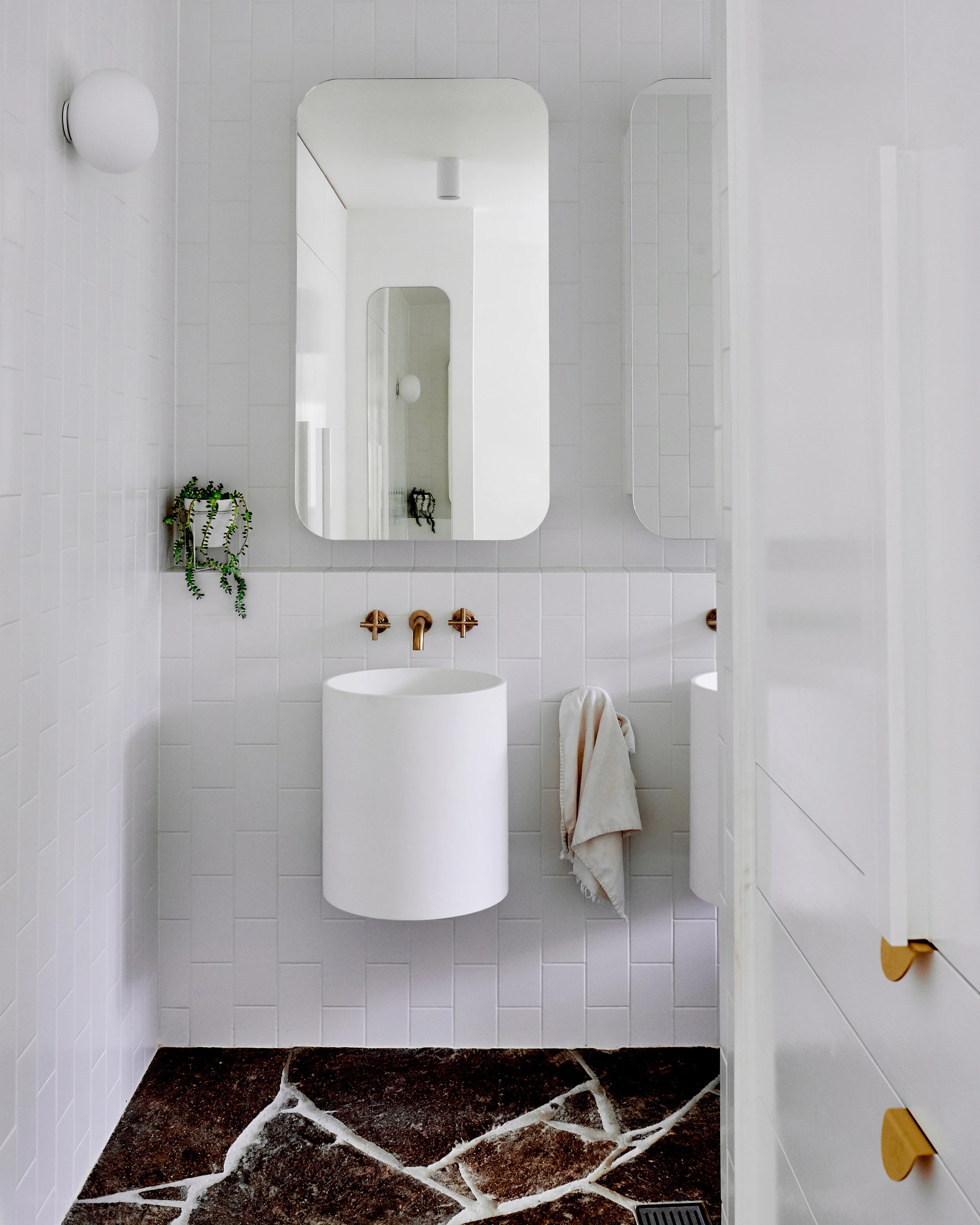 Mylne_Bramble Tce_40_2500.jpg