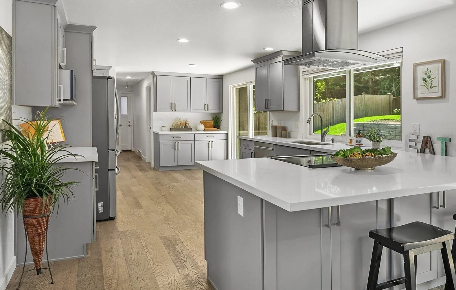 Gallery Photos43.jpeg