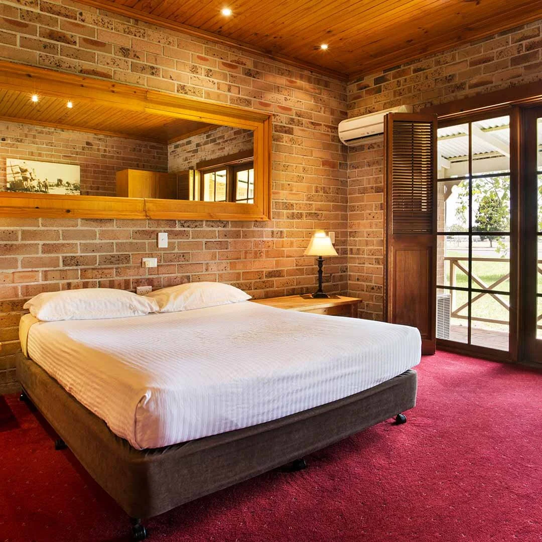 Accommodation-Superior Bridal Suite-Square.jpg