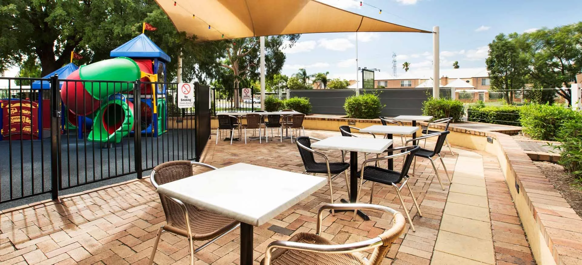 Eat-Outdoor Dining-Banner.jpg