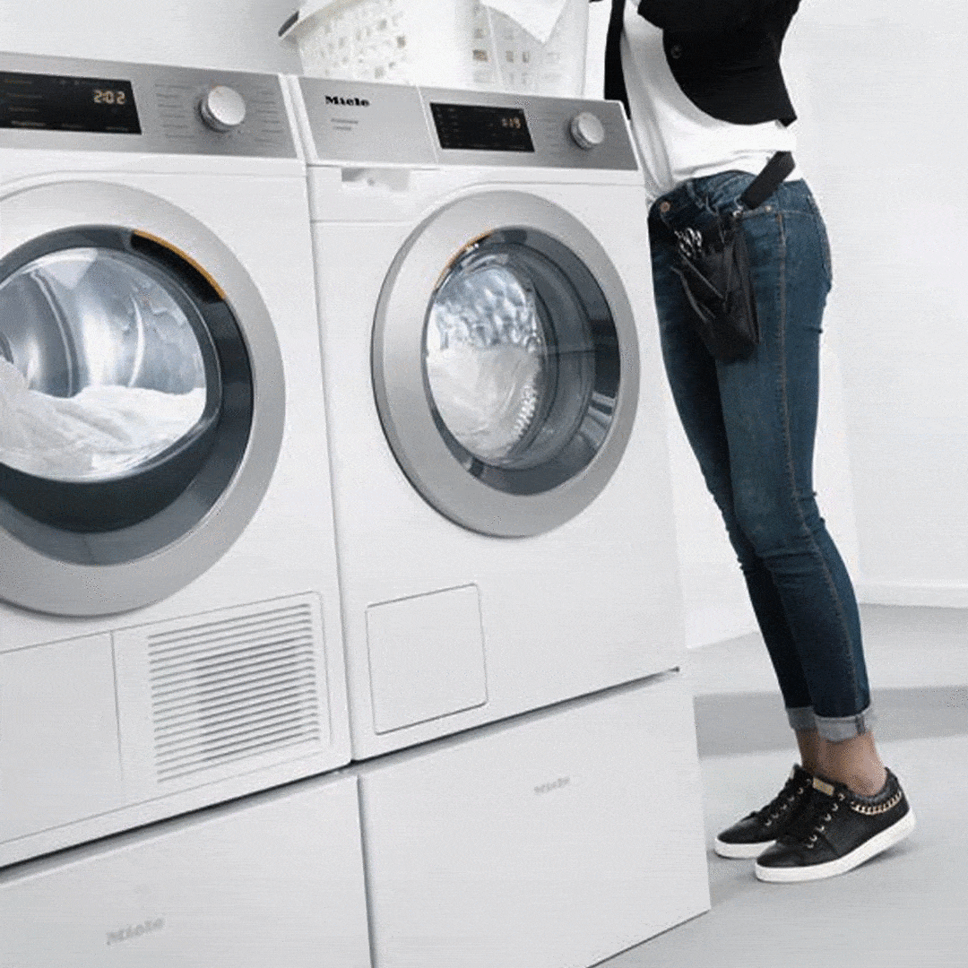 From cafes to gyms, hairdressing salons to childcare centres, SmartBiz by Miele professional is the go-to commercial laundry system to know about