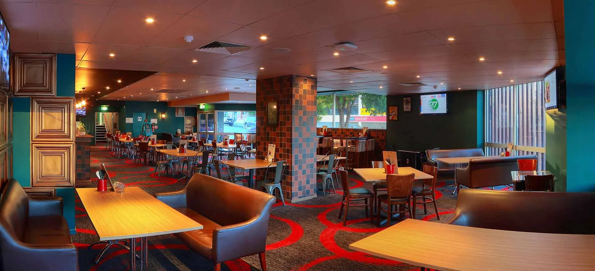 Function-Family Bistro-Banner.jpg