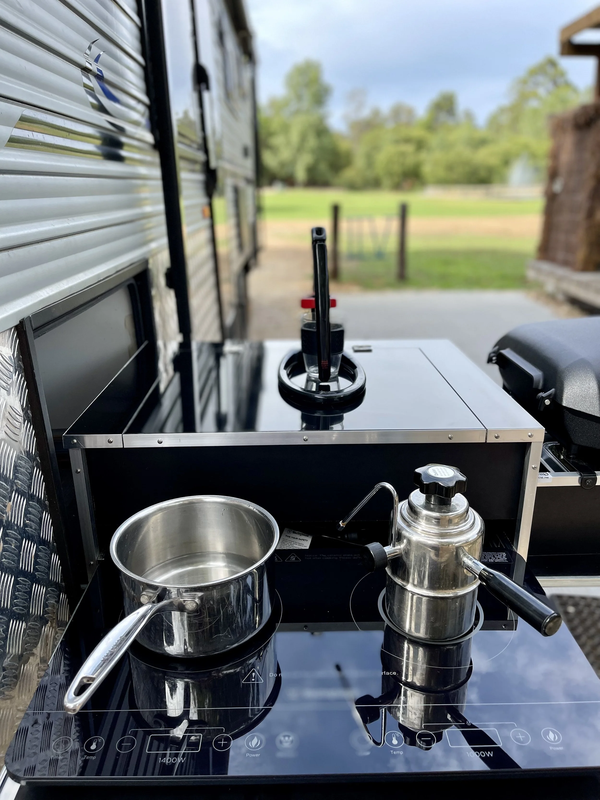 Induction Cook Top Off-Grid Camping & Caravanning