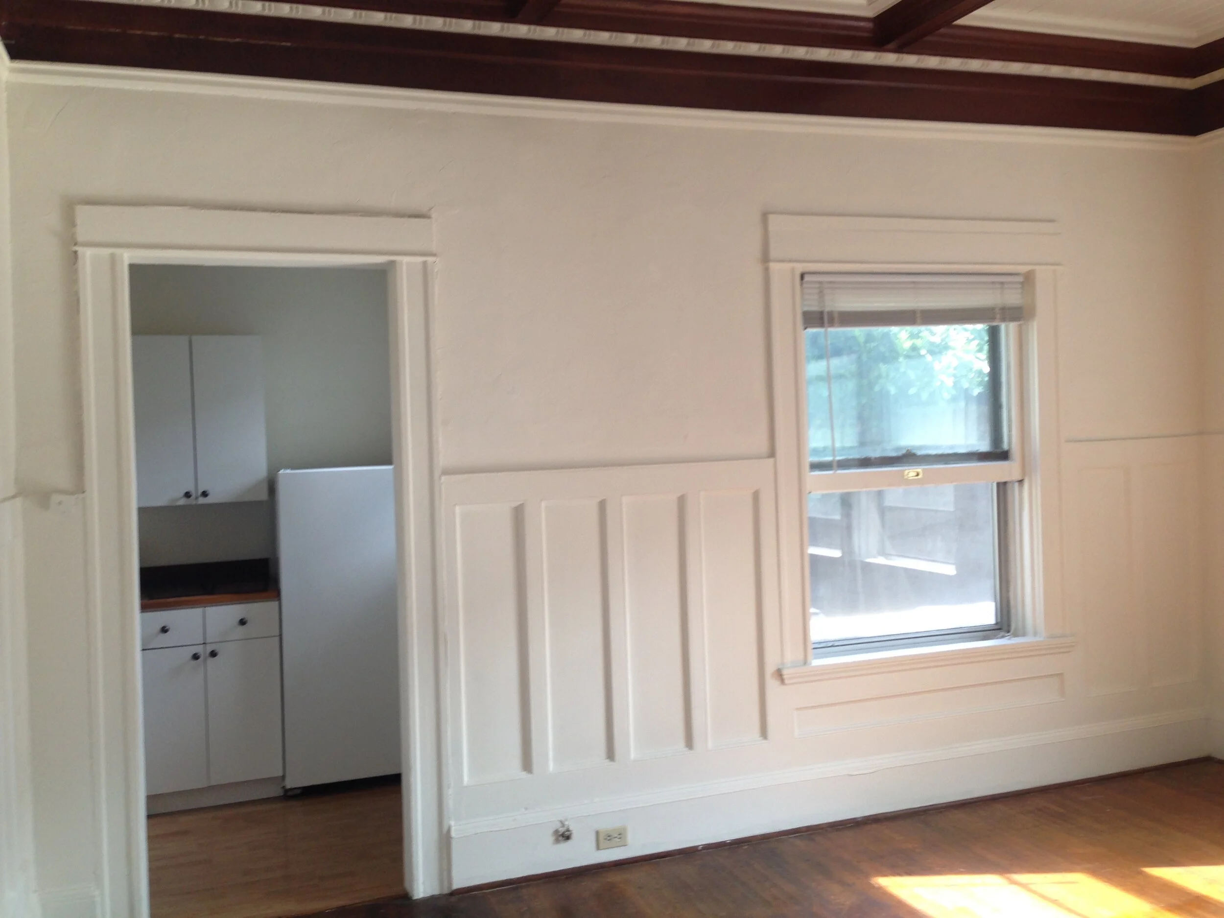 looking into kitchen.JPG