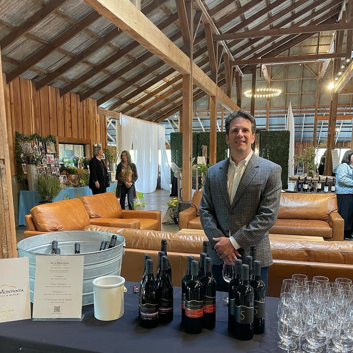 De La Montanya Excursions 🍷 We were privileged to serve our wines at the Bright Futures campaign event organized by the North Bay Children&rsquo;s Center this past weekend. The NBCC is dedicated to paving the way for academic success for all childre