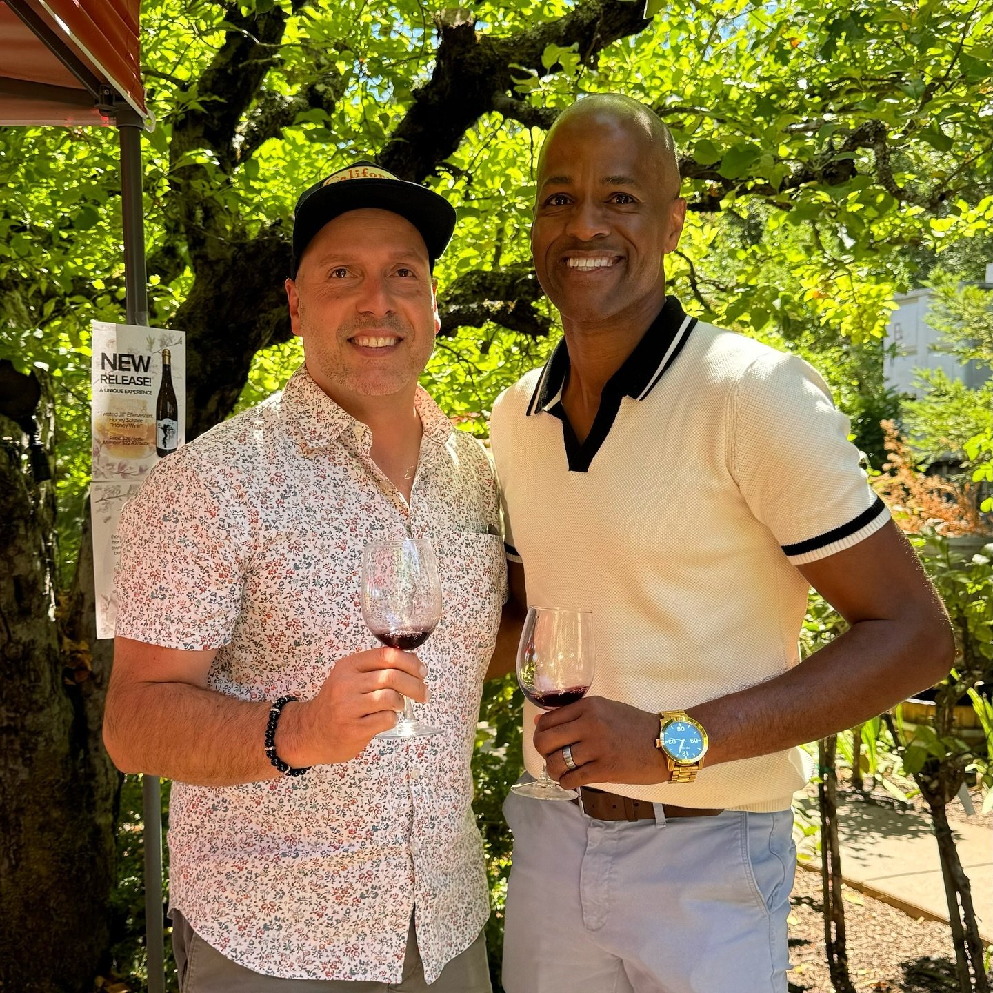 We &hearts;️ wine club parties. Fun with friends, amazing wine and delicious food!