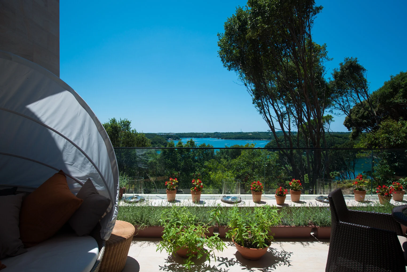 Lounge Terrace.jpg