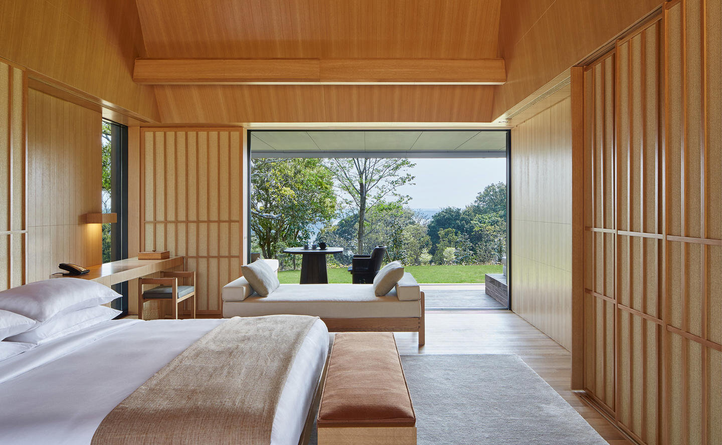 210125_AmanWebsite2021_LandscapeImageFrame_WholePixels_Amanemu_.jpg
