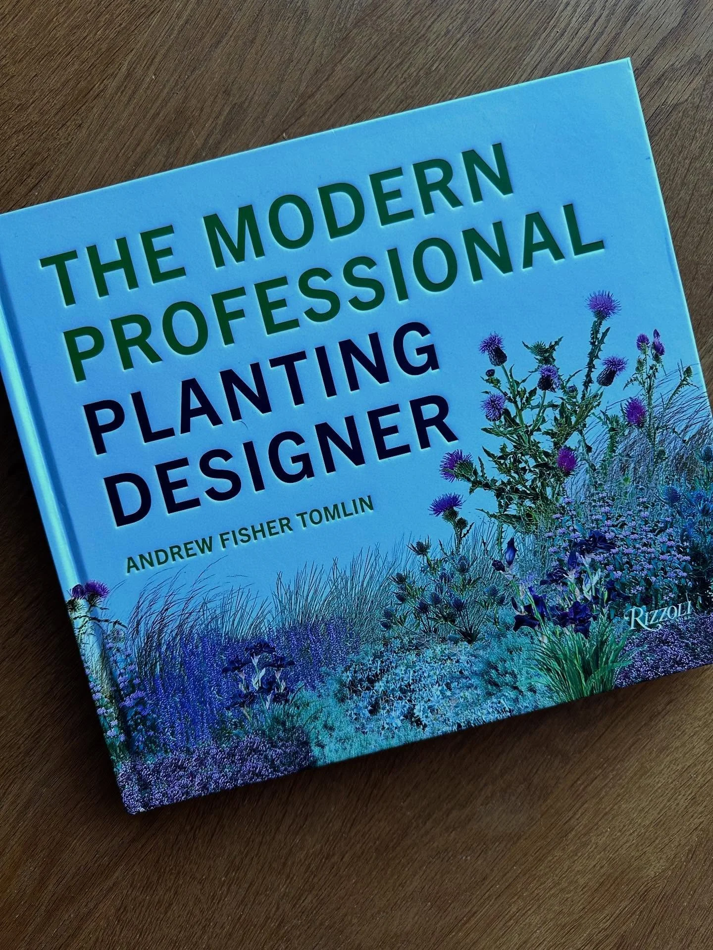 Lovely way to spend a rainy evening last night enjoying the new book by former tutor and all round legend @fishertomlin. Andrew and all the tutors and visiting lecturers on my planting design diploma course at @londoncollegegardendesign taught me so 