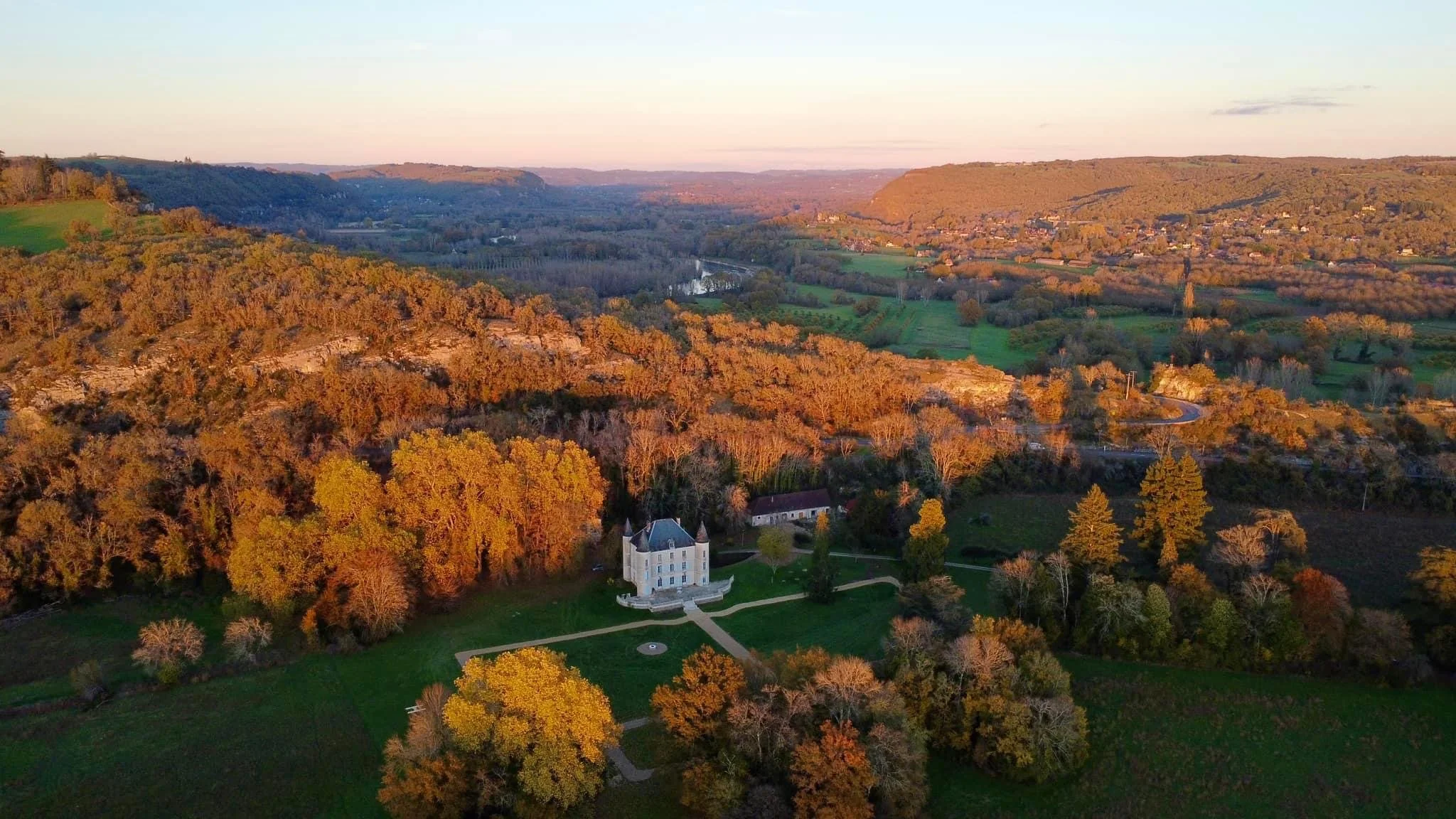 I am currently designing the planting wrapping around the beautiful Château de La Tuilerie. This two hundred-year-old castle - with its fairy tale turrets - is situated in the Lot department of southwestern France. Karen and Bo - who run it as a bed