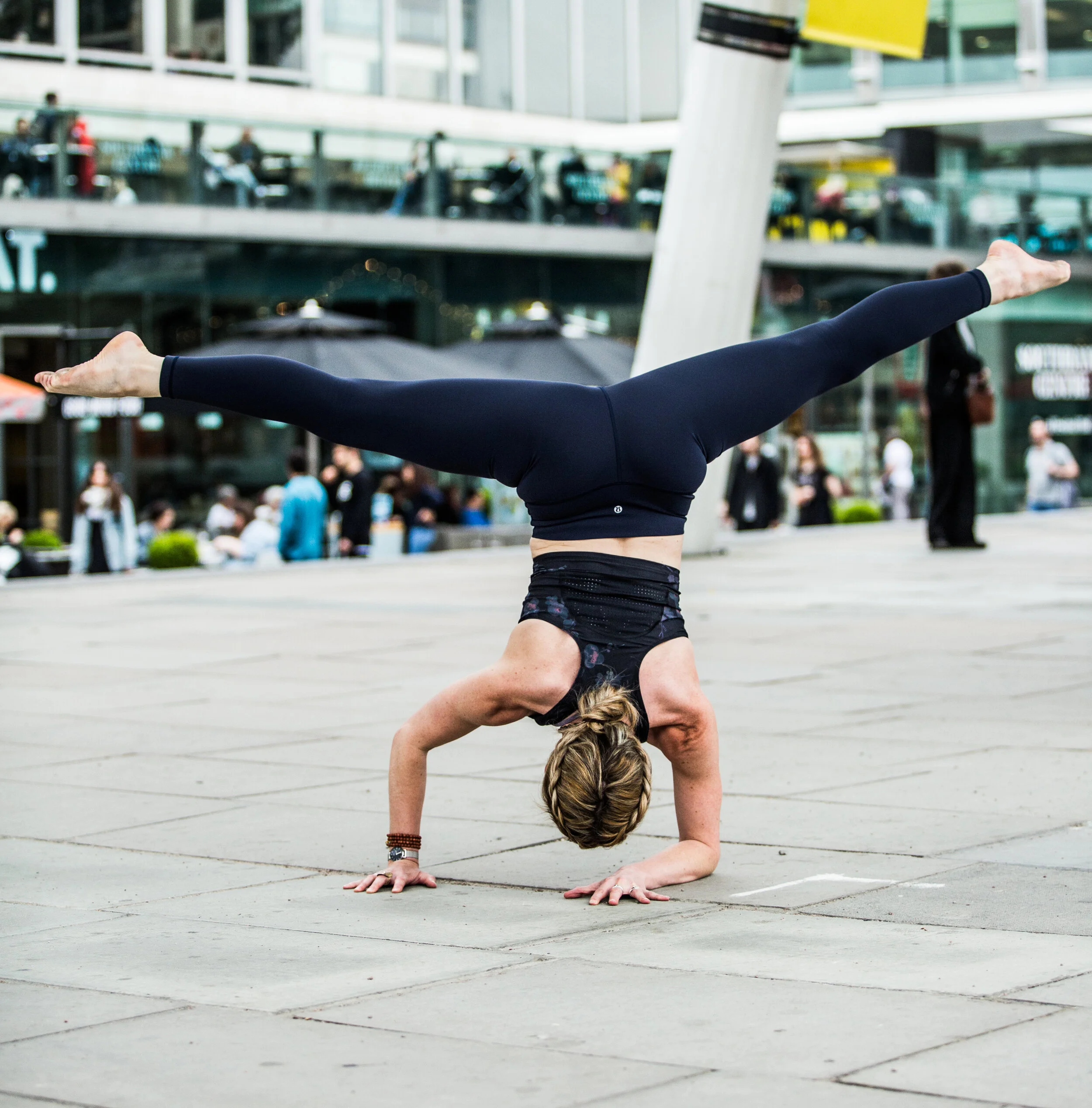 Ashley Ahrens Ashtanga Vinyasa yoga in London 16.jpg