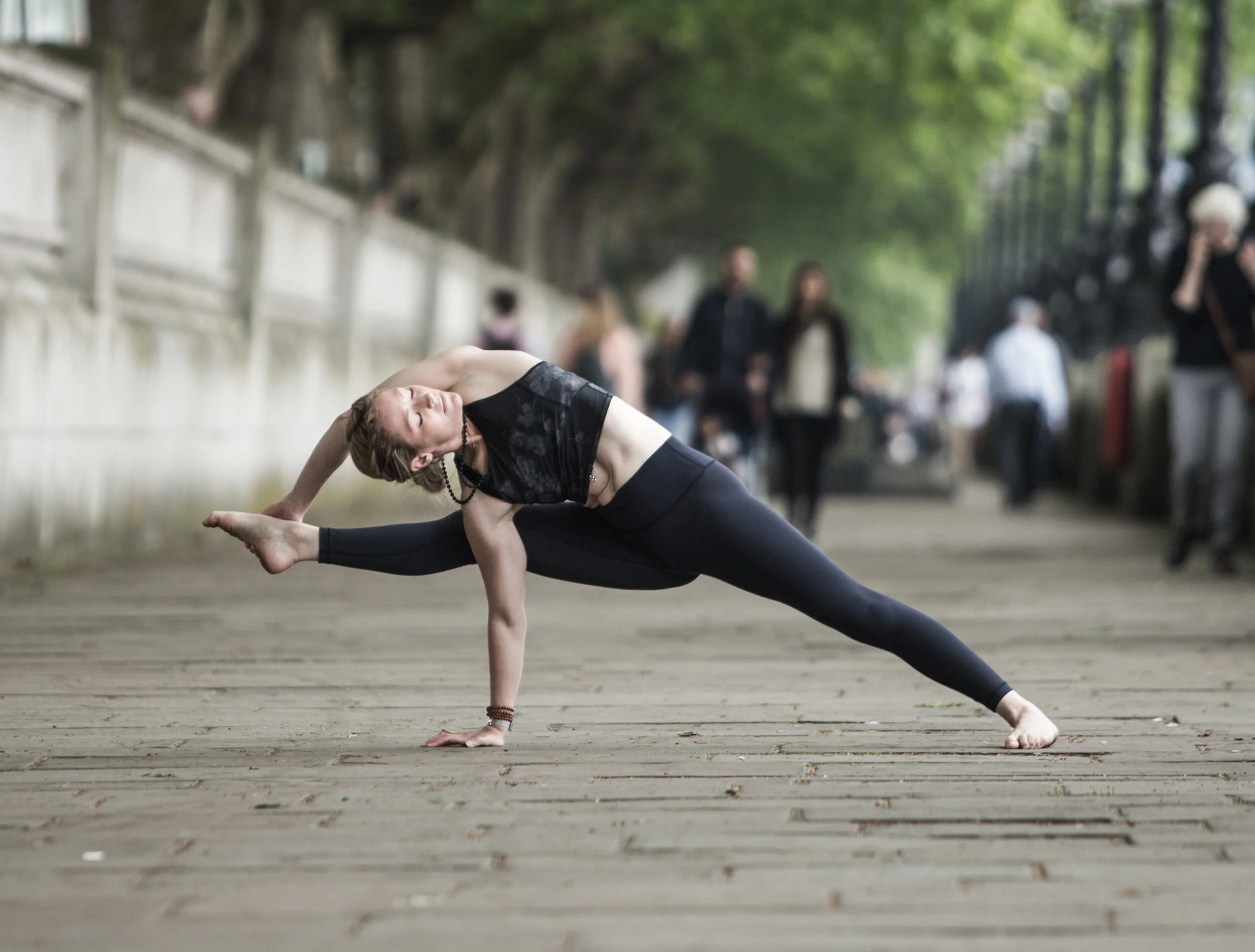 ashley ahrens ashtanga vinyasa yoga london .jpg