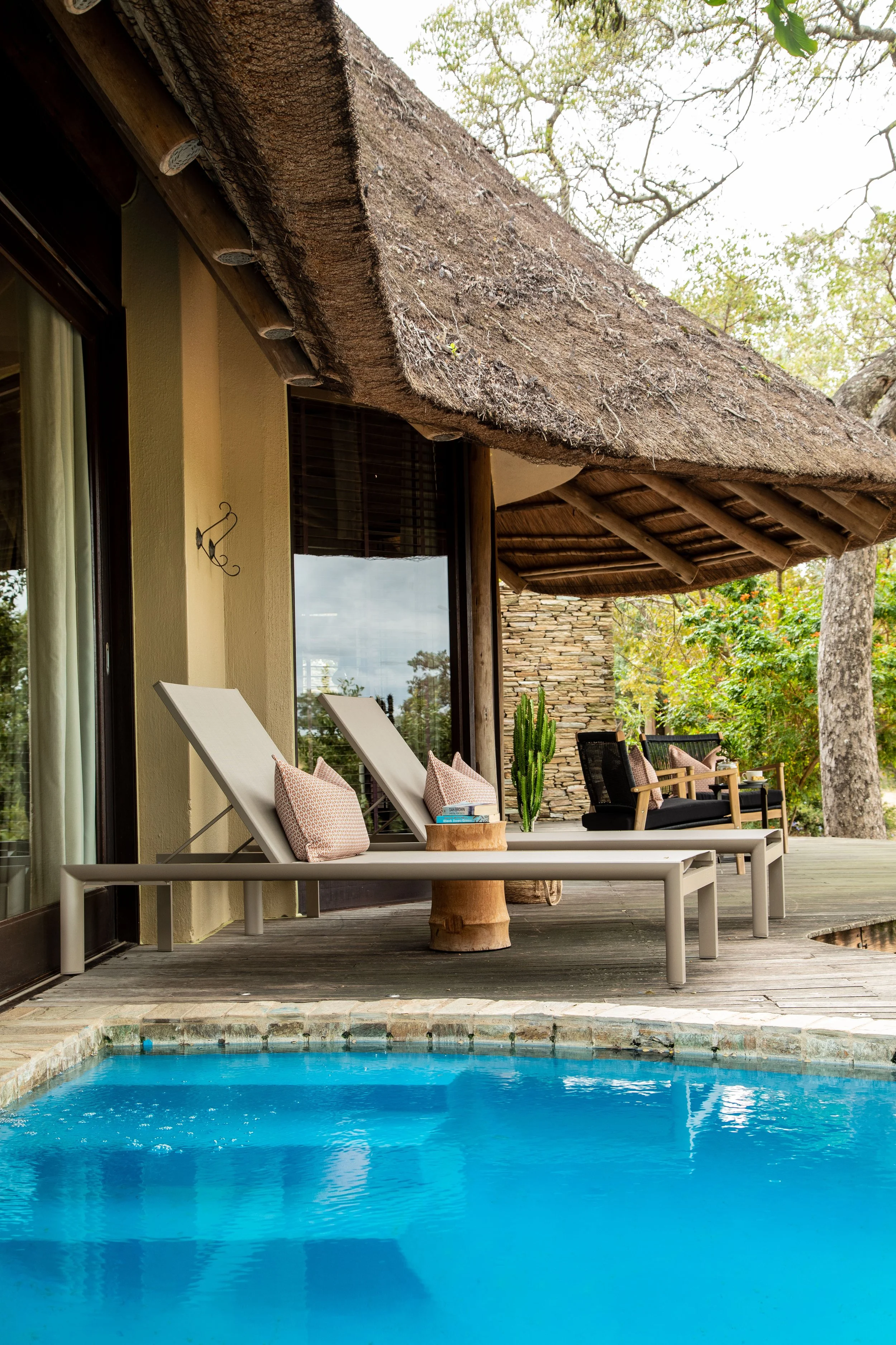 Makanyi Pool Suites 8.jpg