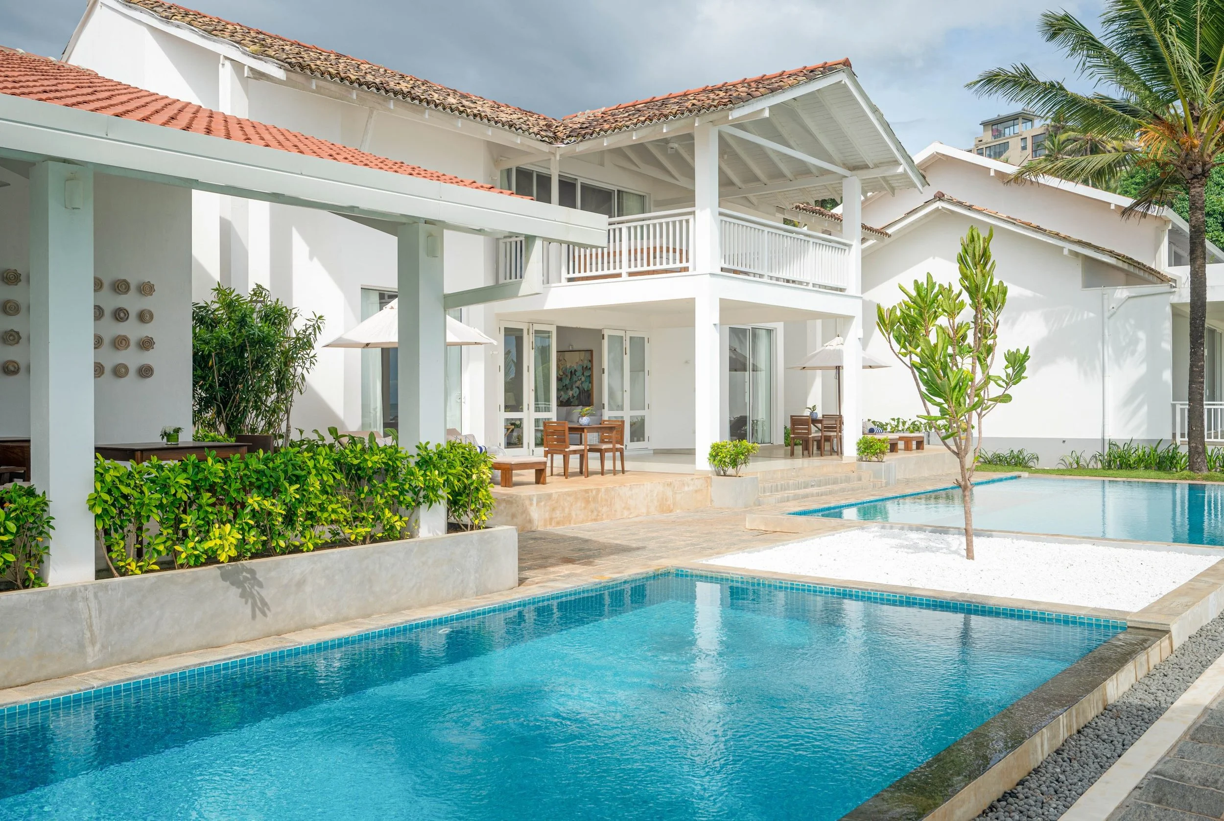 A private villa should never feel like self catering with housekeeping. It should feel as though every aspect of the stay has been quietly arranged before guests even think to ask.

That is where @theonegroupofhotels Mirissa property, @solhousemiriss