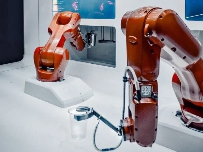 Pandemic and Technology: The Technological Impact of COVID-19