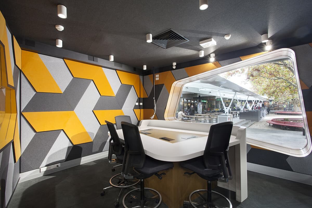 agora-east-radio-station-3.jpg