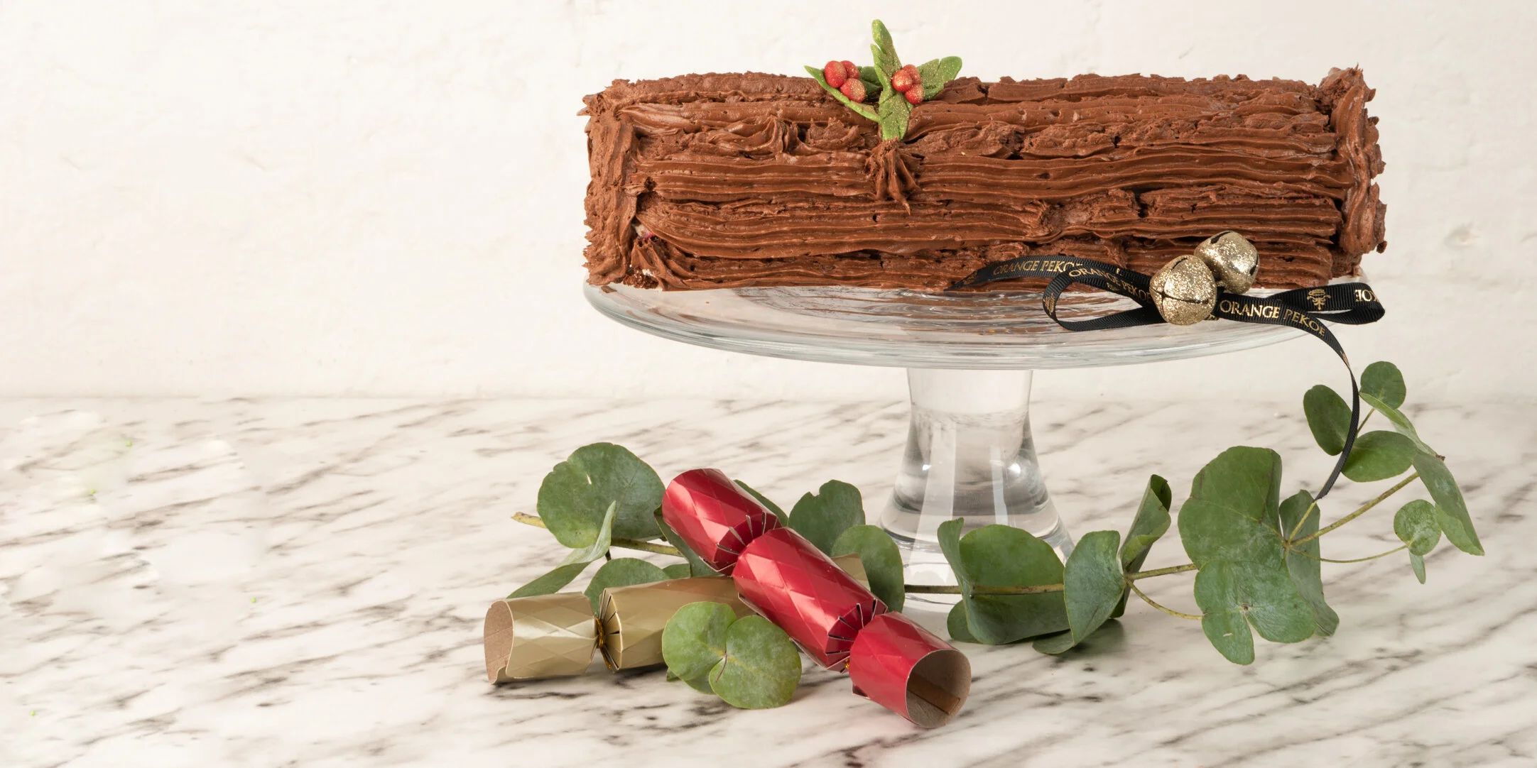 Shop our festive selection of gifts and teas