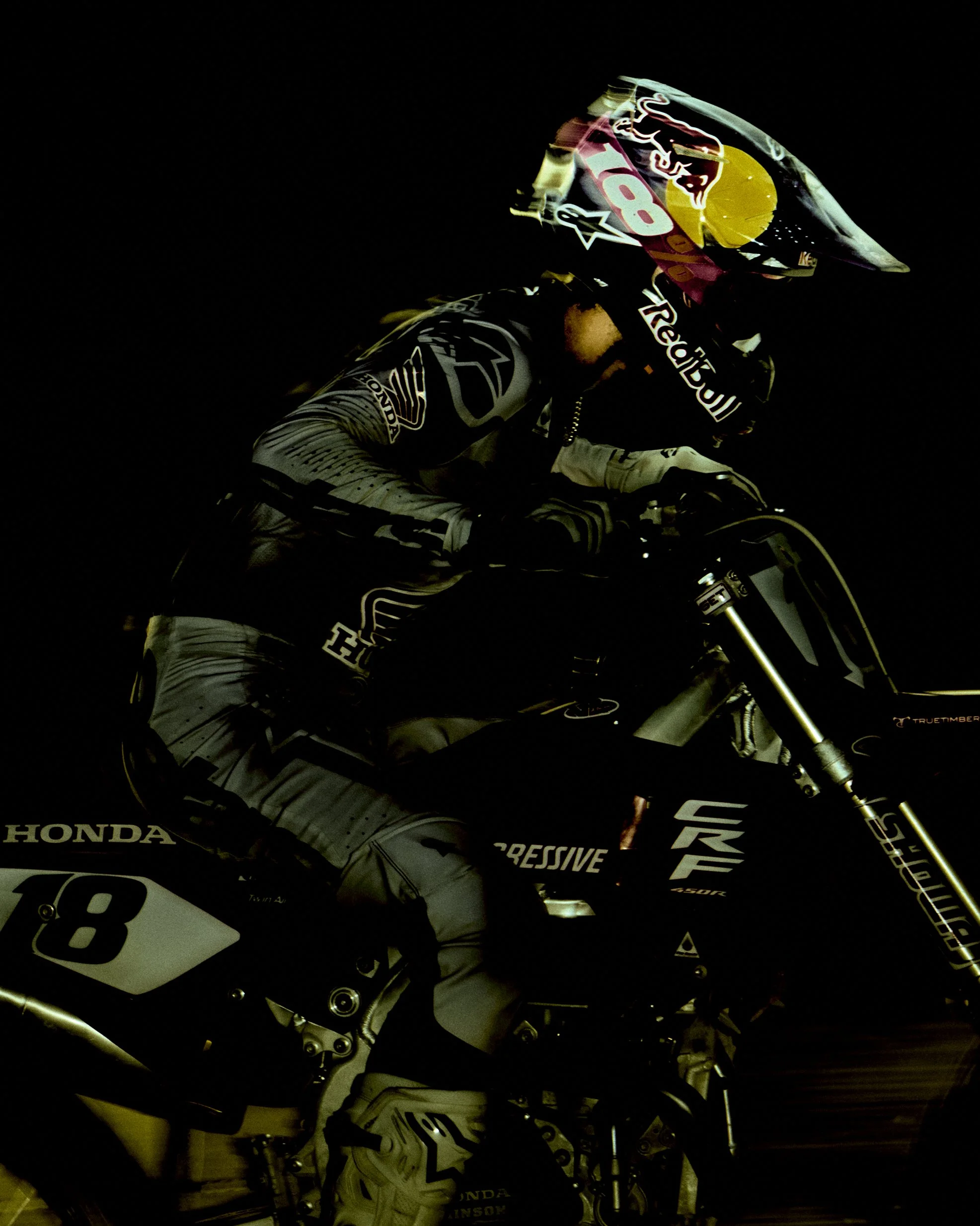 LoRes-JETT_TESTDAY1563 1.jpg