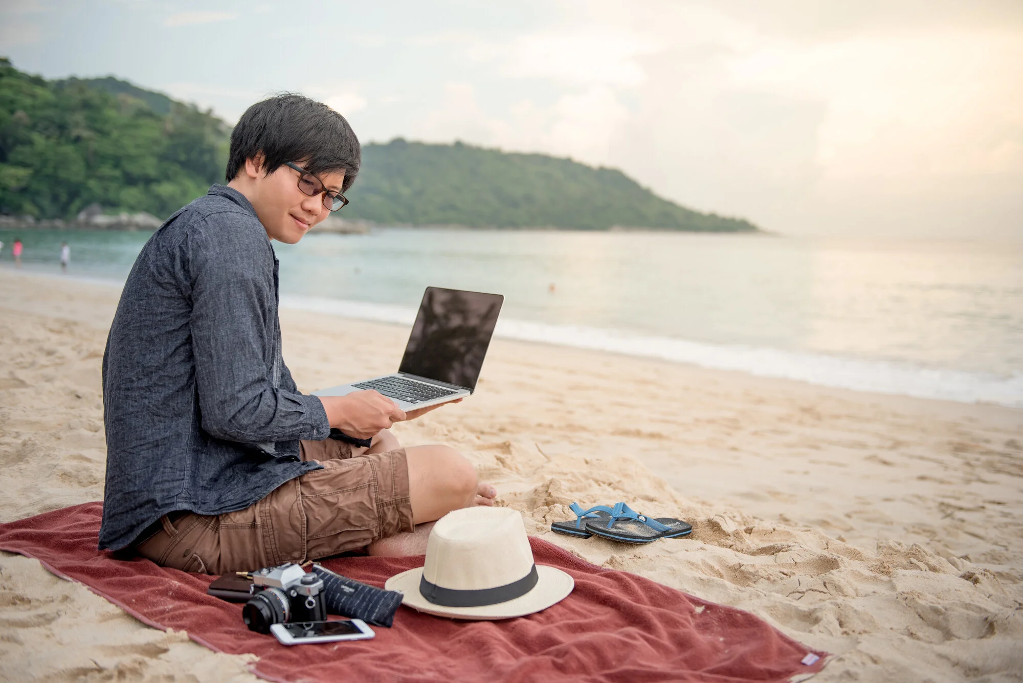 5 Ways to Manage the Inclusive Hybrid Workplace