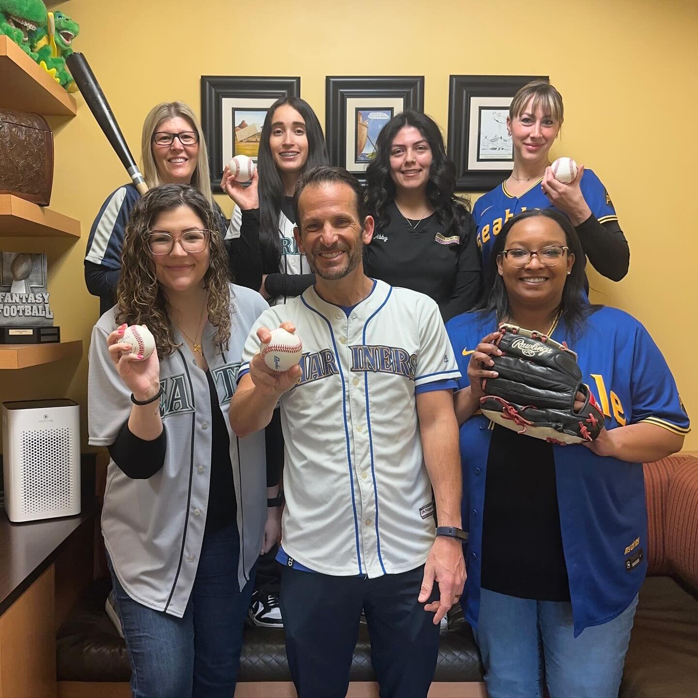 Take us out to the ball field! It&rsquo;s @mariners opening day! 💙💛 ⚾️ We love the M&rsquo;s and casual Thursdays wearing our Mariners gear is always our favorite! Let&rsquo;s hope we can make a World Series debut this season 🤞🏻 #pellegriniorthod