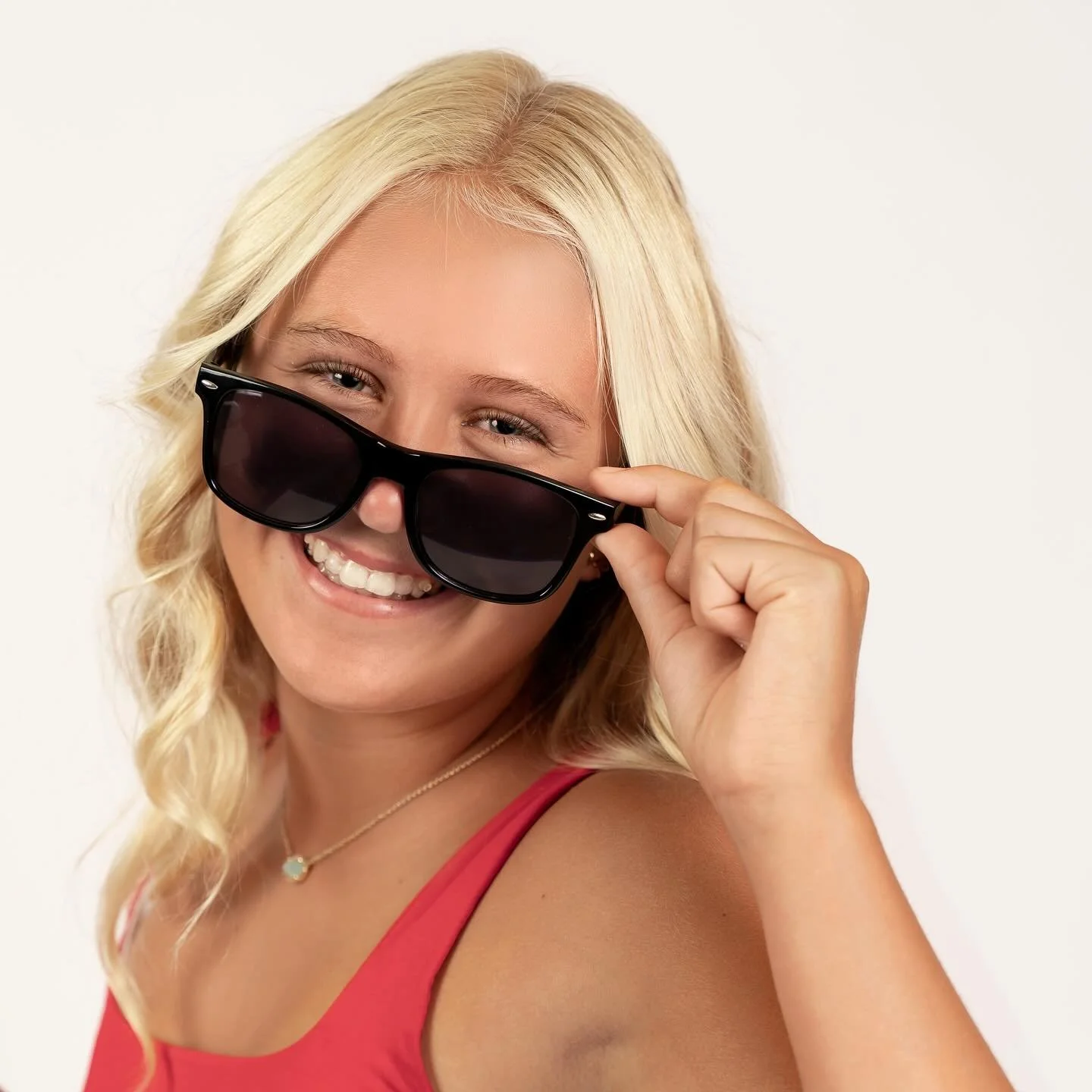 It may be Labor Day but we are banking on a few more weeks of summer sunshine 🌞 

Be sure to pick up your Pellegrini Orthodontics shades at your next visit  while they last! Our patient Emily is proudly modeling them for us and they go perfectly wit
