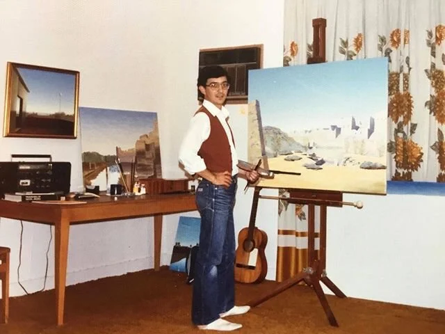 As a young artist (in the early 1980s) I spent two years in Riyadh, the capital of Saudi Arabia, sketching, painting and, in the evenings, watching the sun setting over the rooftops of the city. It was there that my fascination for painting skies beg