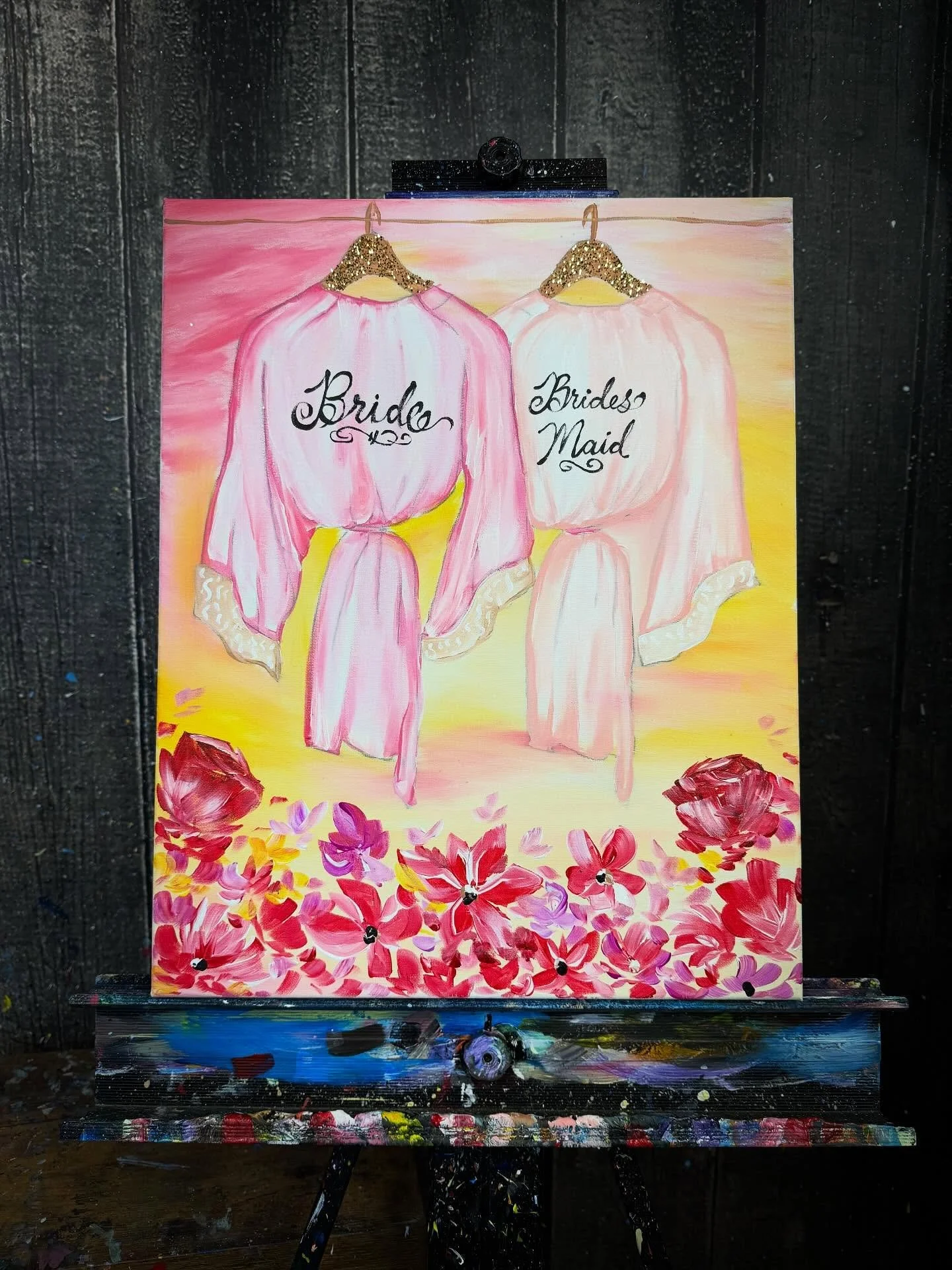 We love making your events extra special! With at least two weeks’ notice (and a small additional fee), we can create a custom painting of anything you’d like — totally unique to your event. This one was created by @ivanzunoart for