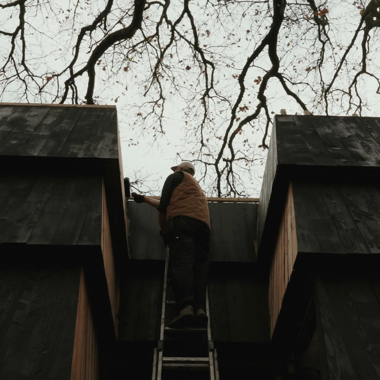 Lots of you have been asking for a visual update on cabin progress, so here&rsquo;s some images from behind the scenes of Bather&rsquo;s Cabin in the run up to Christmas. 

We&rsquo;ll be finishing Bather&rsquo;s Cabin externally by the end of Januar