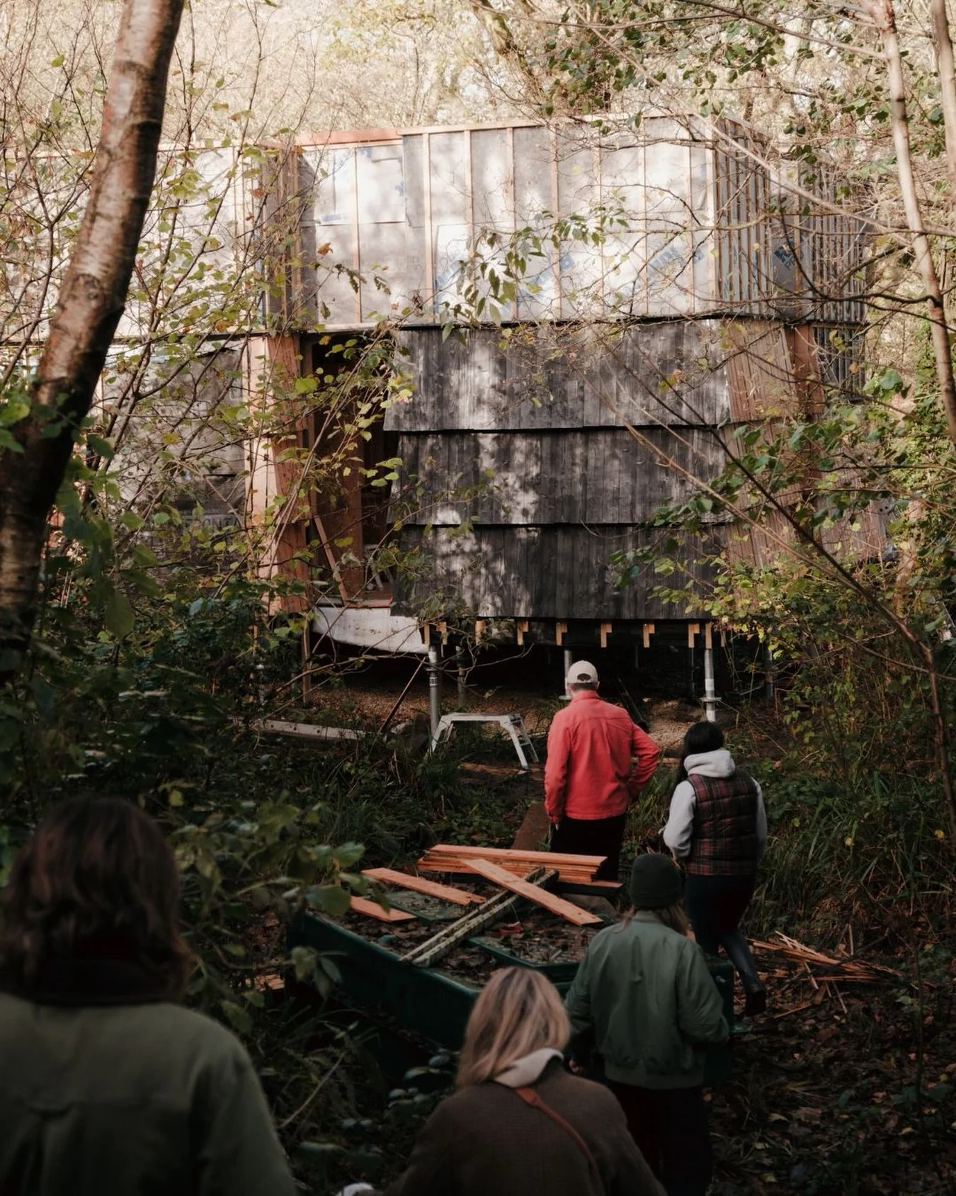 A glimpse of Bather&rsquo;s Cabin during the build last autumn.

Hours of careful planning and quiet adjustments slowly taking shape in the woodland, as the structure begins to settle into its surroundings.

Captured here during our day with @wallowb