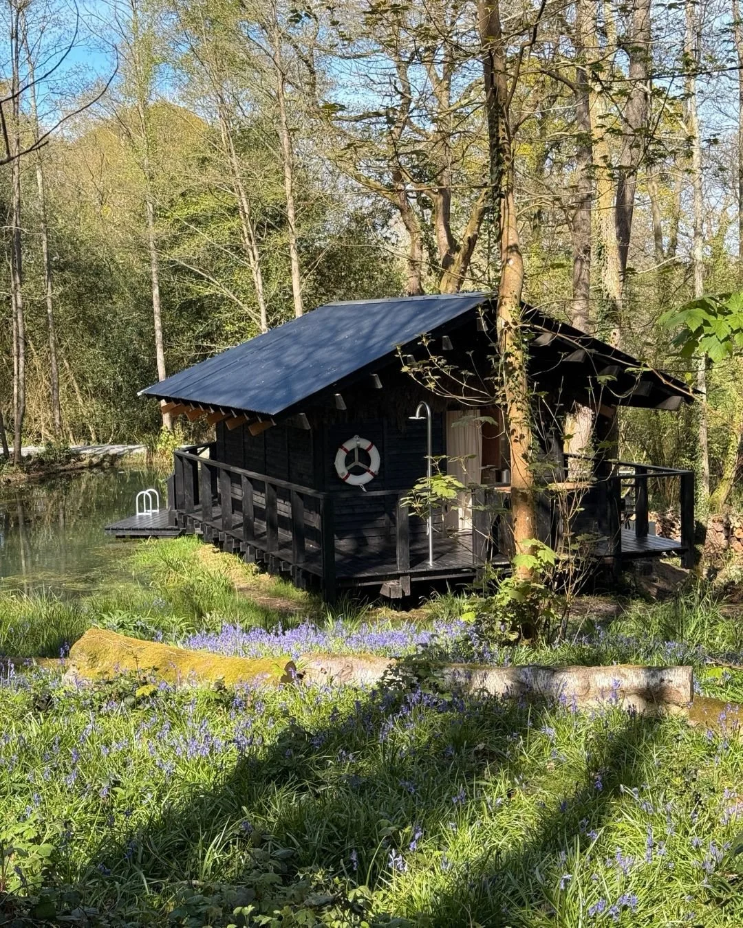 Behind the scenes at Yogi&rsquo;s Cabin.

The past week have been spent capturing it all with @connorduffyphotography and @bethsquire.

It&rsquo;s all come together. Months of hard work, now down to the final touches, and Yogi&rsquo;s Cabin is finall