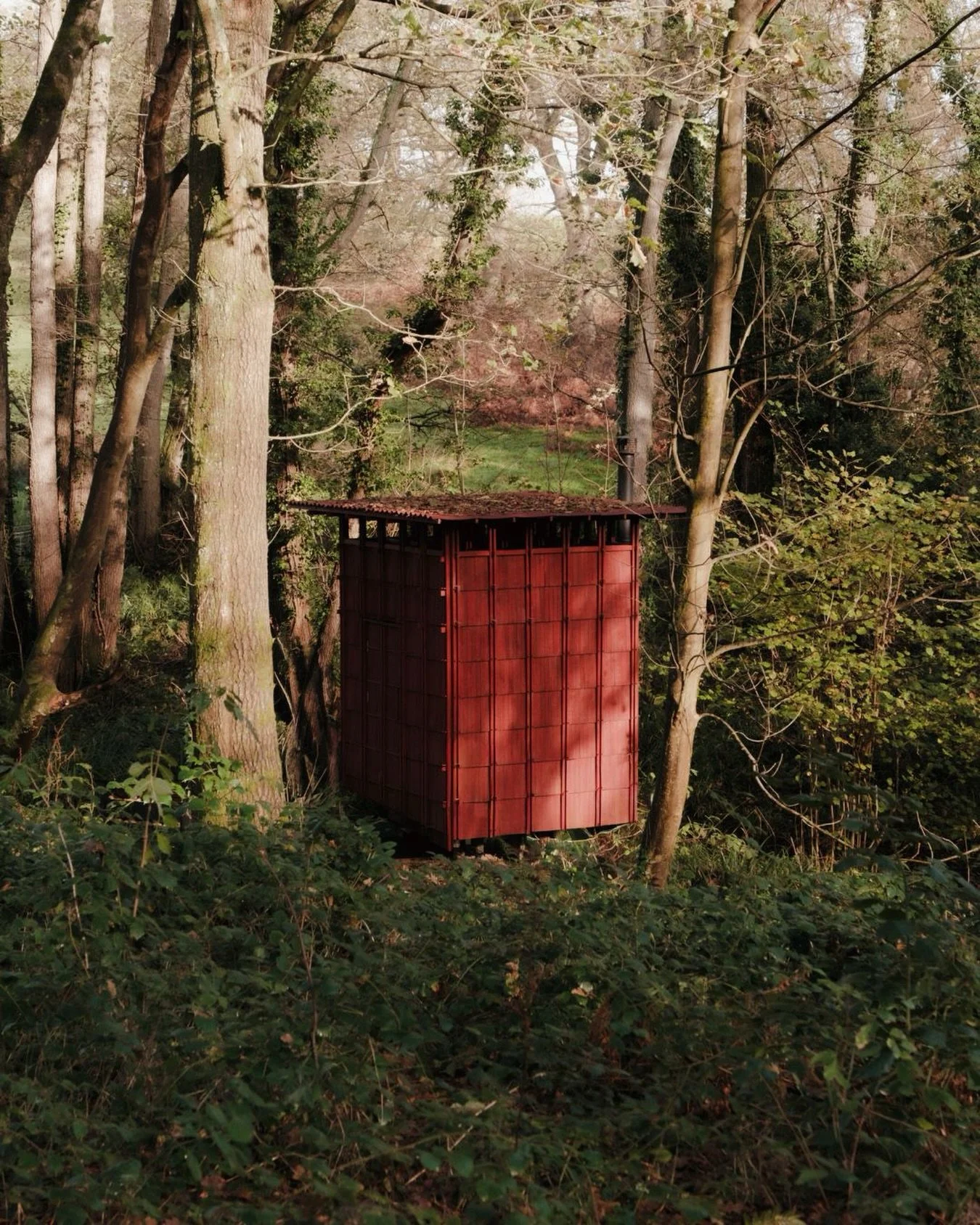 The Drying Shed Sauna. A wood-fired session between heat and cold, set in the woodland at Great Park Farm.

Recently featured in &lsquo;Ridiculously Good Looking Saunas&rsquo; &mdash; a book by @christopher.selman. A recognition that felt right for a