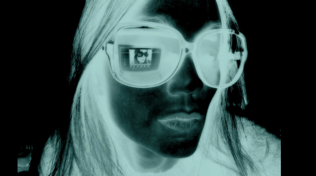 header 1 negro.png