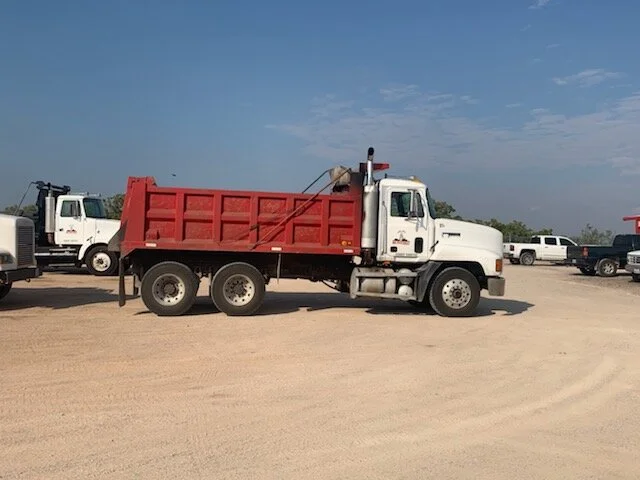 B&E Dumptruck1.jpg