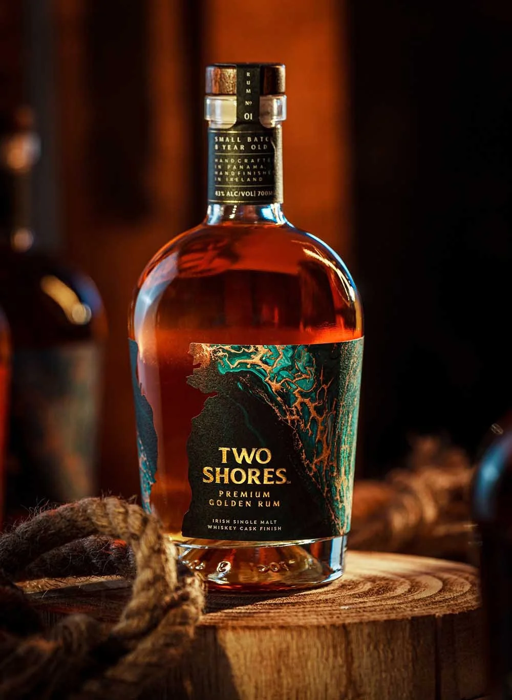 Two Shores Irish Single Malt Whiskey Cask Finish Rum (70cl, 43%) - The Rum Company - British Rum | Subscription | Gifts