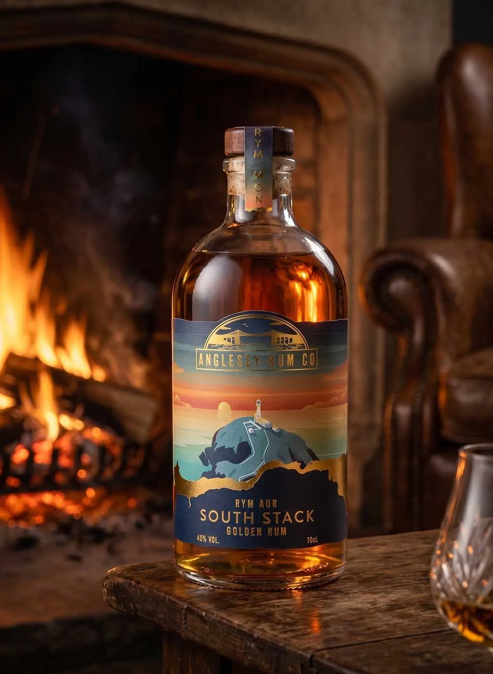 Anglesey Rum Co. South Stack Golden Rum (70cl, 40%)  - The Rum Company 2 3 2.jpg